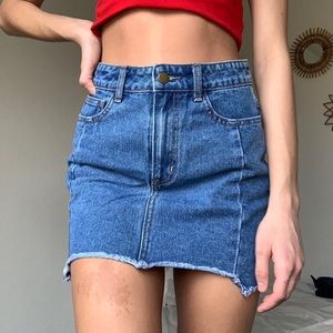 💙Medium wash high waisted skirt 💙